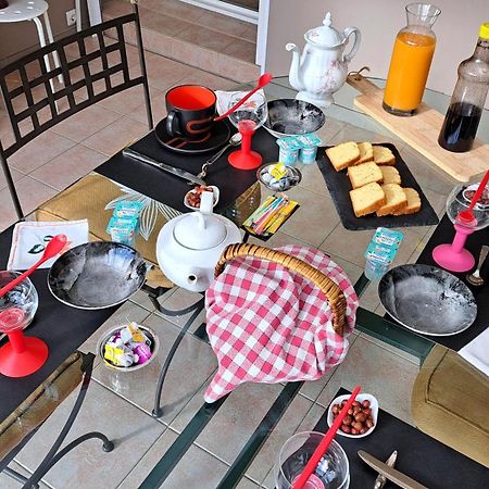 Tourville-sur-Arques Chambre Privee Avec Salon, Garage Voiture, Velos, Motos מראה חיצוני תמונה